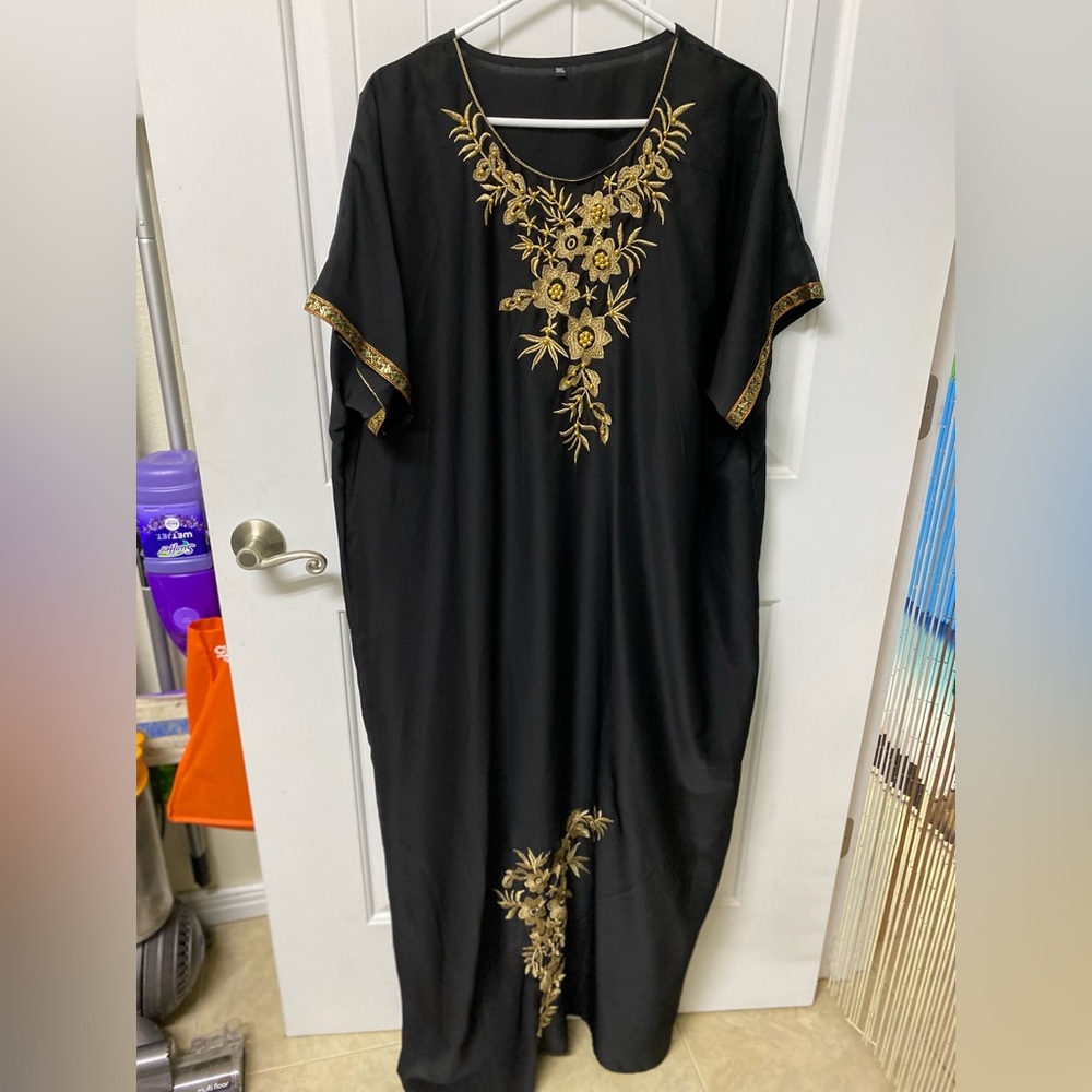 House dress, never worn